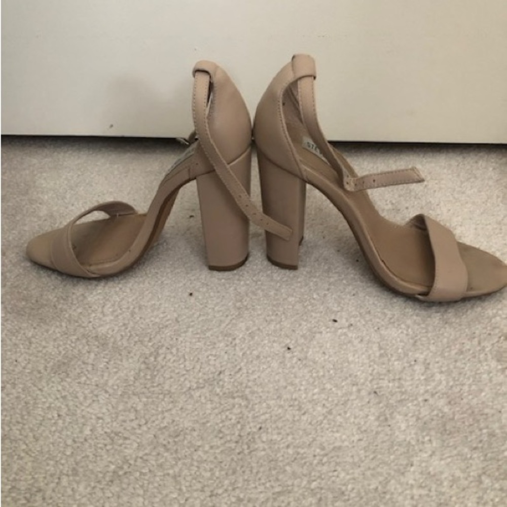 Steve Madden Beige Heels